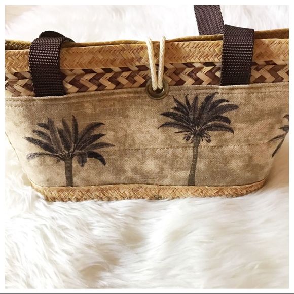 Handbags - Vintage Woven Canvas Straw Bahama Beach Bag